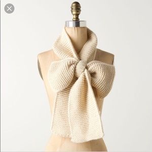 Anthropologie Bow scarf with snap